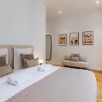 Appartement Elegant And Spacious 4-bedroom In 16th