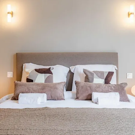 Elegant And Spacious 4-bedroom In 16th *