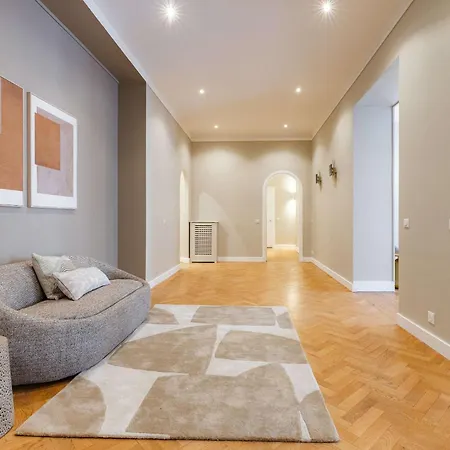 Appartamento Elegant And Spacious 4-bedroom In 16th