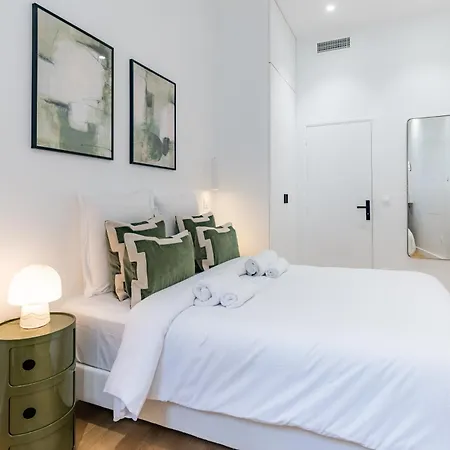 Lägenhet Elegant And Spacious 4-bedroom In 16th