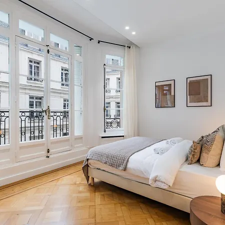 Apartmán Elegant And Spacious 4-bedroom In 16th Paříž