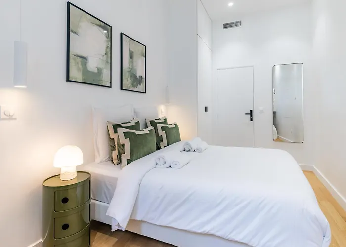 Lägenhet Elegant And Spacious 4-bedroom In 16th